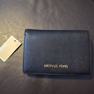 🌷🌷Michael Kors NWT Jet Set MD Slim Wallet Black